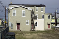 200 E Broad St in Burlington, NJ - Foto de edificio - Building Photo