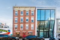 151 Berry St in Brooklyn, NY - Foto de edificio - Building Photo