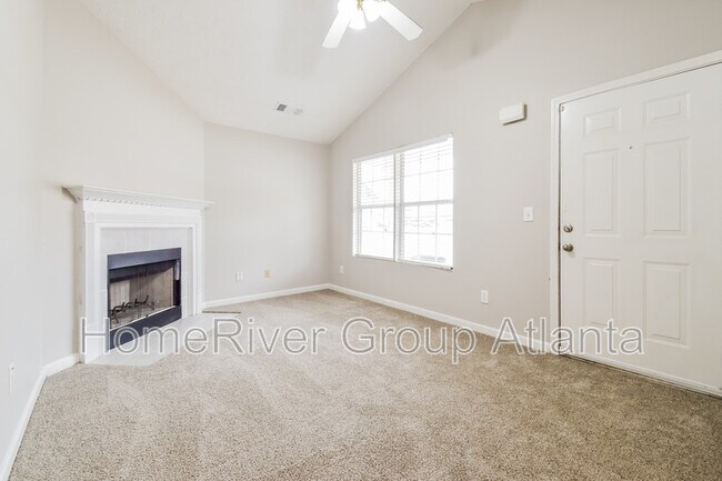 400 Crestfield Cir in Covington, GA - Building Photo - Building Photo