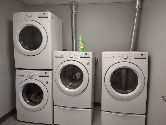 359 Main St in Bennington, VT - Building Photo - Building Photo