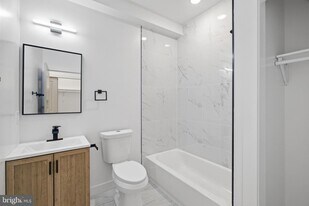 2237 N 16th St in Philadelphia, PA - Building Photo