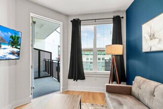 1113 Assembly Dr in Tampa, FL - Building Photo - Building Photo