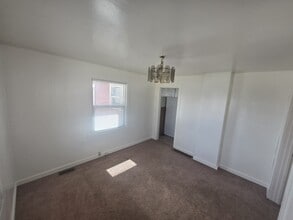 411 Opal St in Kemmerer, WY - Building Photo - Building Photo
