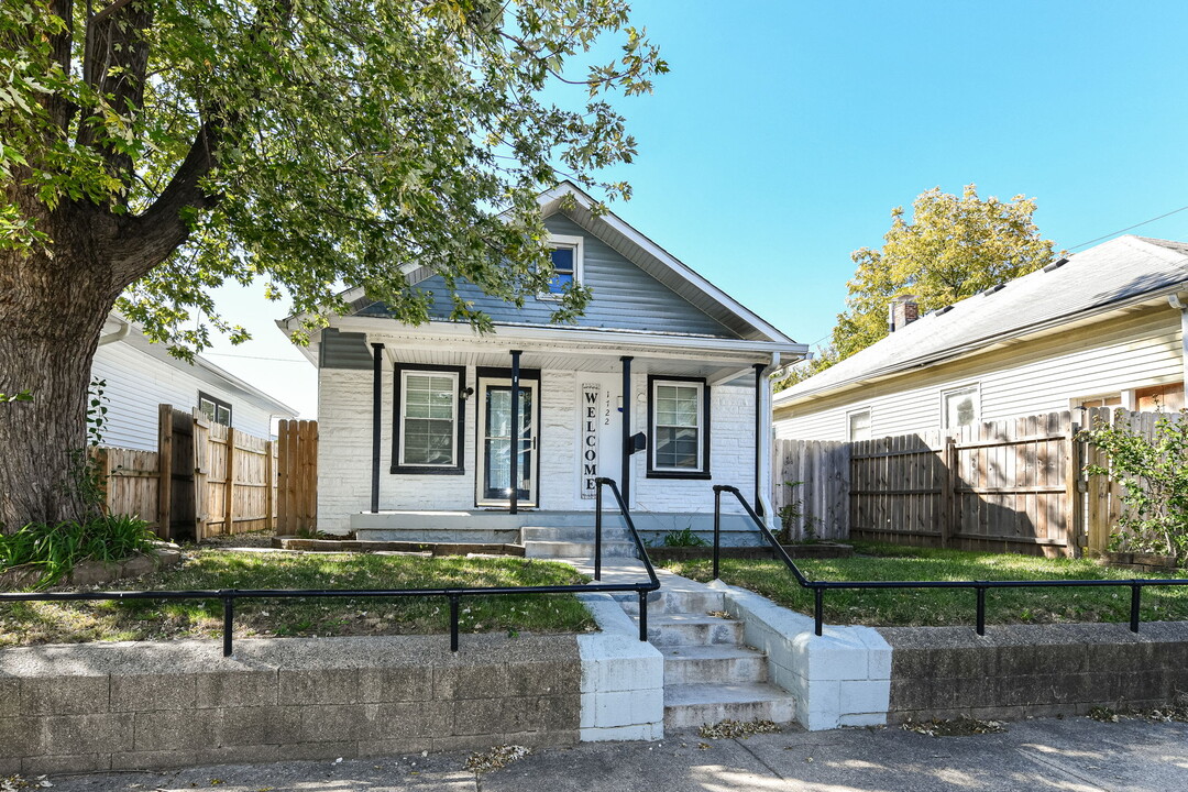 1722 Laurel St in Indianapolis, IN - Foto de edificio