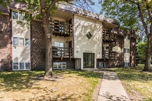 Roughrider in Grand Forks, ND - Building Photo