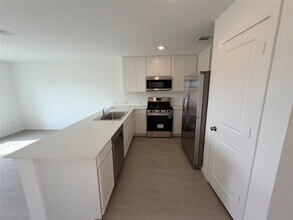 922 Pertuso Ln in Huffman, TX - Building Photo - Building Photo