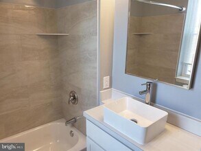 430 S Bond St in Baltimore, MD - Building Photo - Building Photo