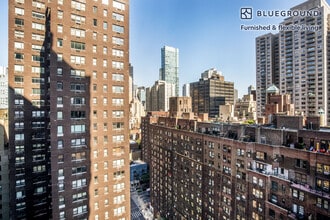 420 E 54th St in New York, NY - Building Photo - Building Photo