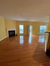 100 Henson Pl in Apex, NC - Building Photo - Building Photo