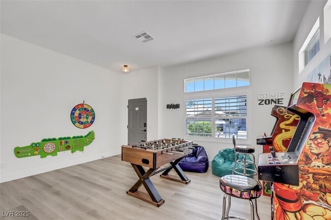 property at 10082 Prairie Dove Ave