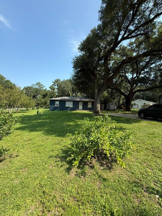 1630 Stanley Ave in Tallahassee, FL - Building Photo - Building Photo