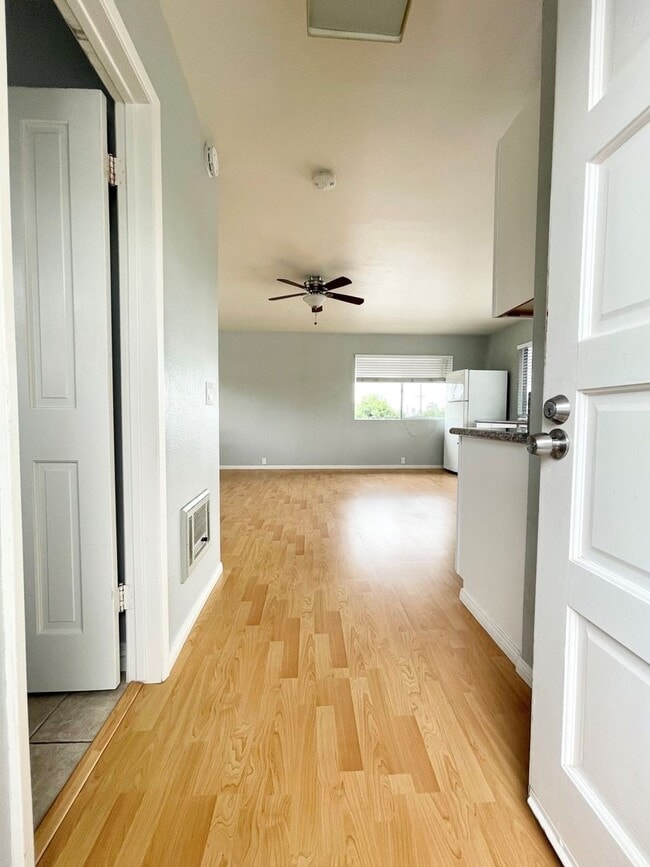 2561 Gregory Dr in Carlsbad, CA - Building Photo - Building Photo