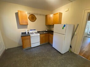 69 Clark St in New Haven, CT - Building Photo - Building Photo