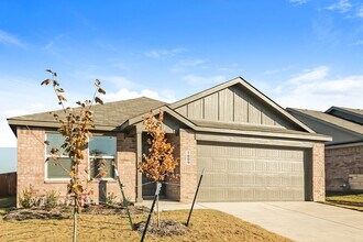 1809 Javelina St in Royse City, TX - Foto de edificio - Building Photo