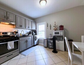 162 Carteret Ave in Jersey City, NJ - Building Photo - Building Photo