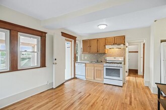 2618 Polk St NE in Minneapolis, MN - Building Photo - Building Photo