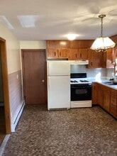 124 Elizabeth Ann Dr in New Haven, CT - Building Photo - Building Photo
