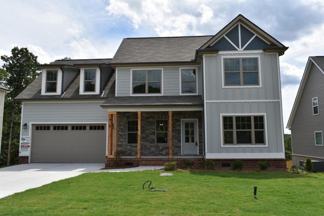 6537 Frankfurt Rd in Ooltewah, TN - Building Photo
