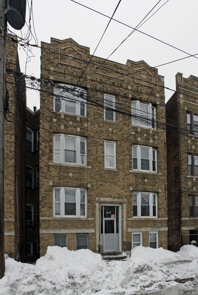 345 Forrest St in Jersey City, NJ - Building Photo - Building Photo