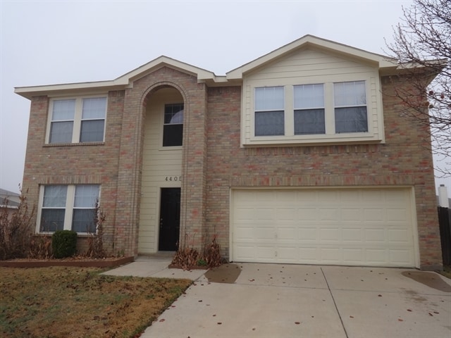 property at 4405 Statesman Ln