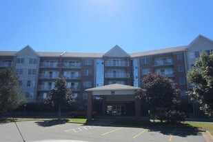 Carrington Arms in Halifax, NS - Building Photo