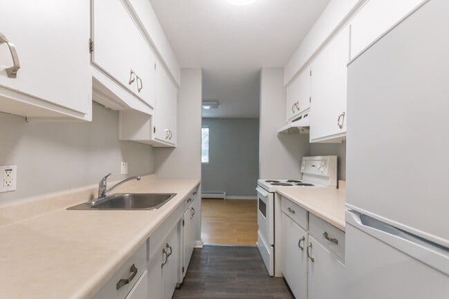 Westwood Drive Apartments