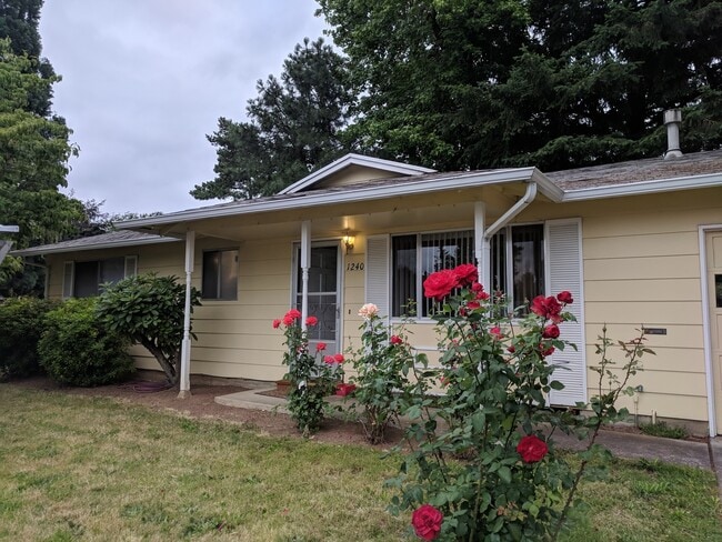 property at 1240 SE 209th Ave