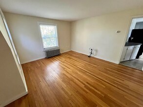 13 Pennacook St in Manchester, NH - Building Photo - Building Photo