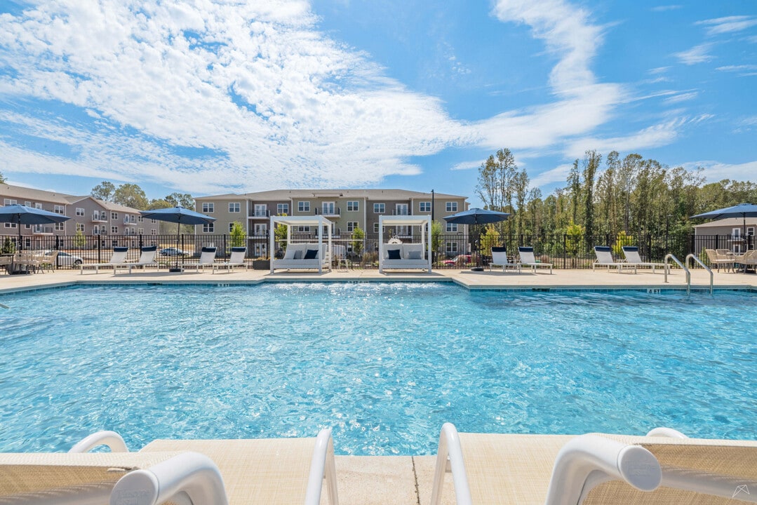 Preston Park Apartments in Burlington, NC - Building Photo