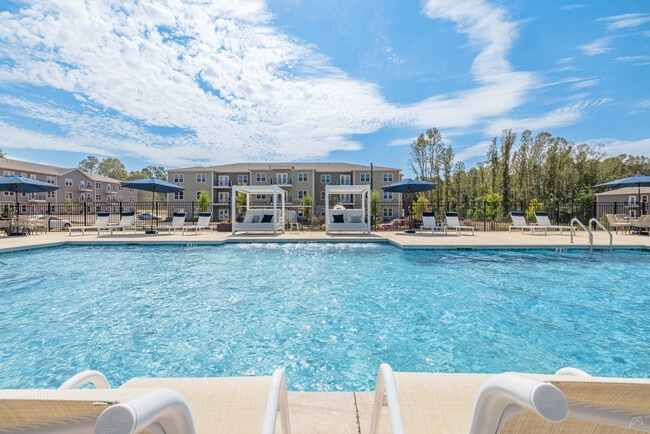 Preston Park Apartments in Burlington, NC - Building Photo - Building Photo