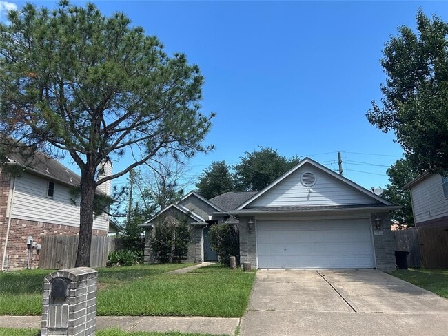 21018 Royal Villa Dr in Katy, TX - Building Photo - Building Photo