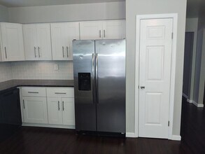 1921 Shepherds Gate in Chesapeake, VA - Foto de edificio - Building Photo