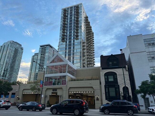 property at 1212 N La Salle Dr