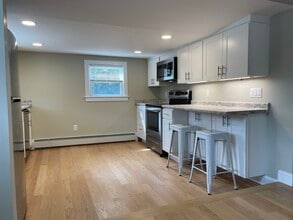 206-208 Mammoth Rd in Lowell, MA - Building Photo - Building Photo