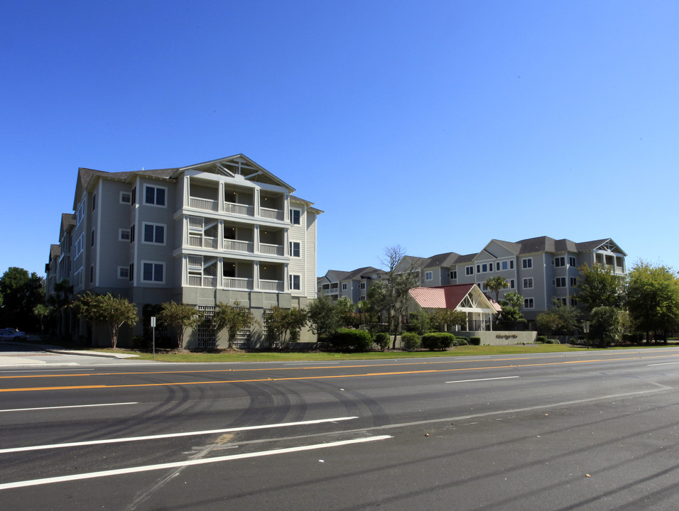 1984 Folly Rd in James Island, SC - Building Photo