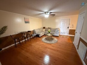 1556 N Main St in Fall River, MA - Building Photo - Building Photo