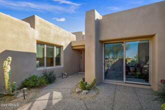 39987 N 110th Pl in Scottsdale, AZ - Foto de edificio - Building Photo