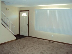 Jeth Court Apartments in Peoria, IL - Foto de edificio - Interior Photo