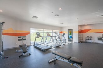2044 S Willow Creek Apartment in Tempe, AZ - Building Photo - Building Photo