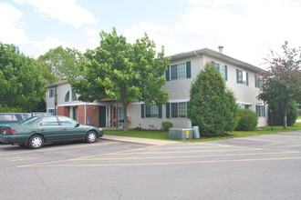 Oak Ridge Apartments in Wrightstown, WI - Building Photo - Building Photo