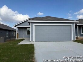 232 Ottawa Wy in New Braunfels, TX - Building Photo