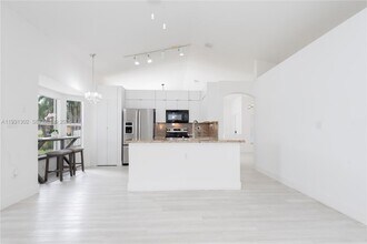 1901 SW 129th Terrace in Miramar, FL - Building Photo - Building Photo
