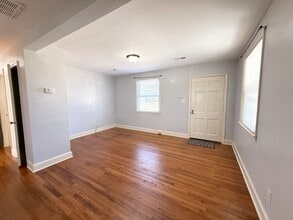 75 34th St Ct NW in Hickory, NC - Building Photo - Building Photo