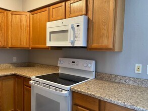 2693 E Oakleaf Dr in Tempe, AZ - Foto de edificio - Building Photo