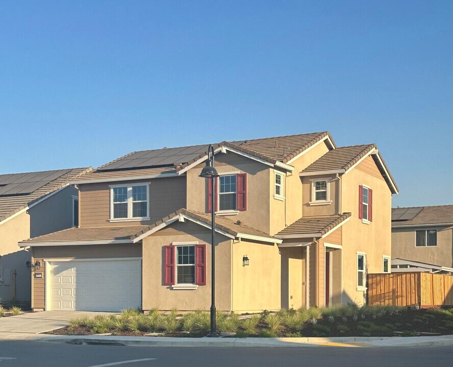 5481 Dunnigan Hills Ln in Antioch, CA - Building Photo