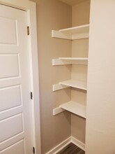 323 Smith Ave in Gilmer, TX - Foto de edificio - Building Photo