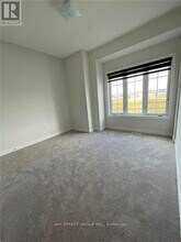 221 Clockwork Dr in Brampton, ON - Building Photo - Building Photo