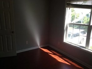 815 Woodgreen Dr in Durham, NC - Building Photo - Building Photo