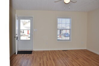 3476 Stamper Dr in Winchester, KY - Foto de edificio - Building Photo