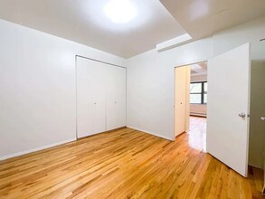 29 Avenue B in New York, NY - Building Photo - Building Photo